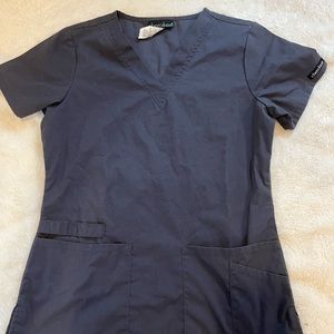 Cherokee scrub top